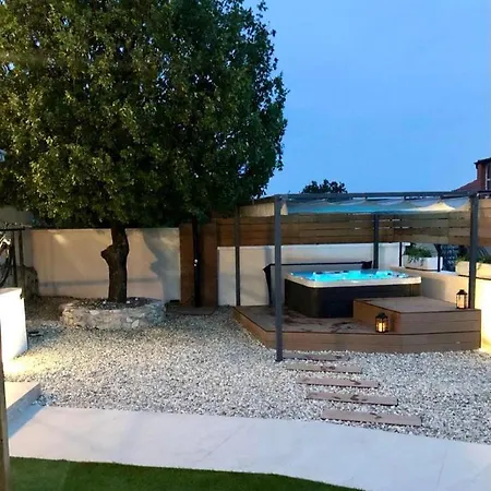 Javor Seaview 度假居