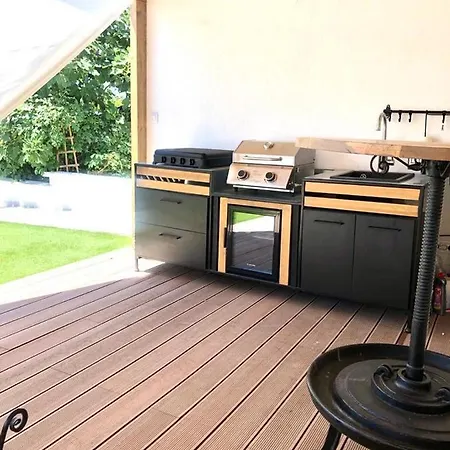 Javor Seaview 度假居 科斯特雷纳